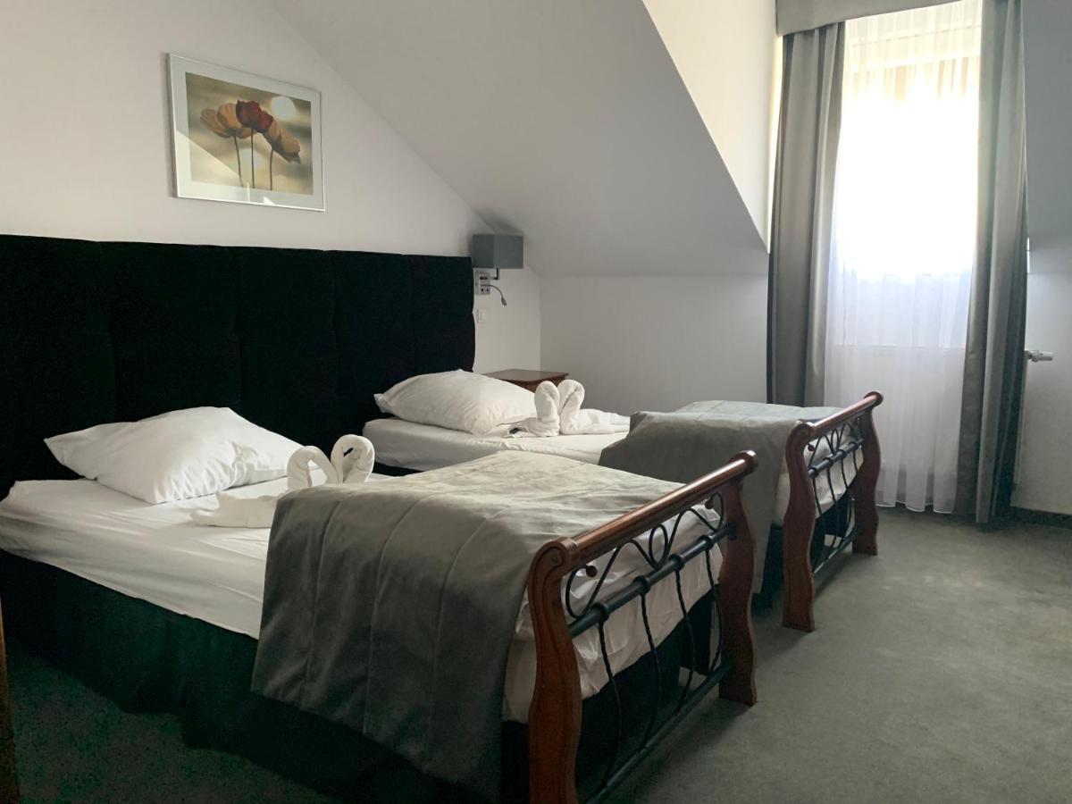 Hotel Kameleon Tarnobrzeg Eksteriør bilde
