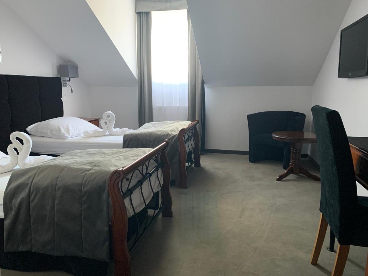Hotel Kameleon Tarnobrzeg Eksteriør bilde