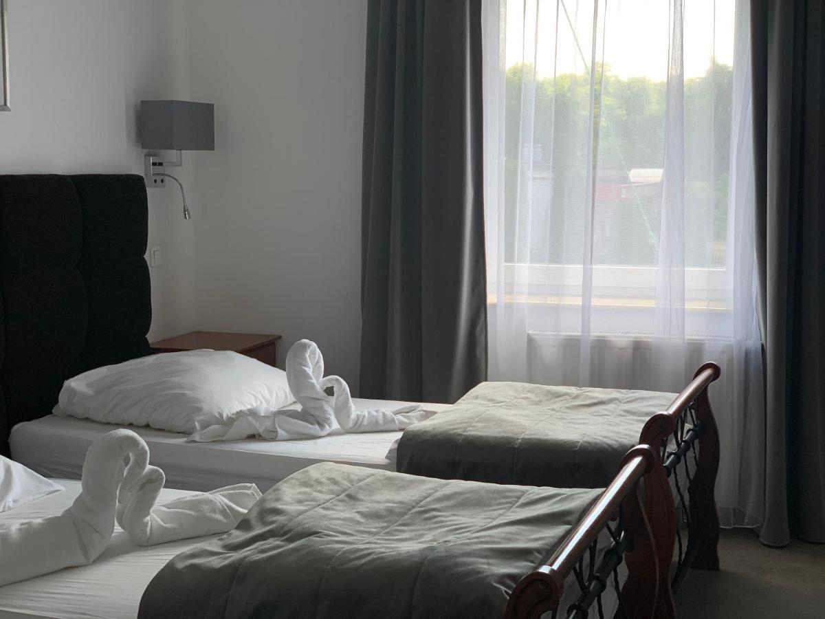 Hotel Kameleon Tarnobrzeg Eksteriør bilde